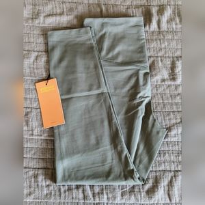 Nwt girlfriend collective leggings